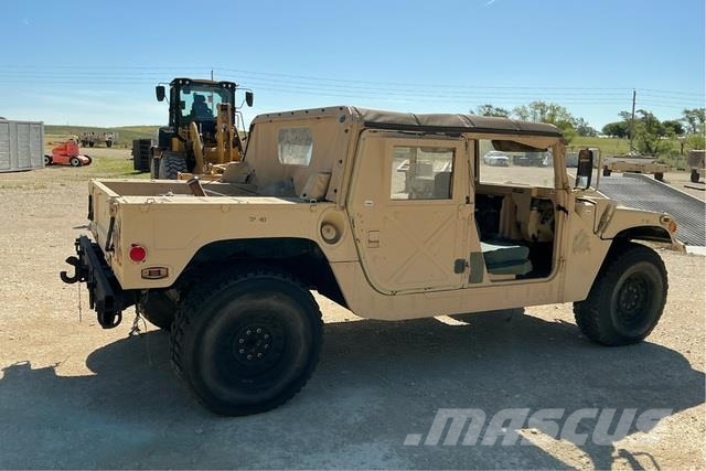 AM General M1097A2 Pick up/Dropside