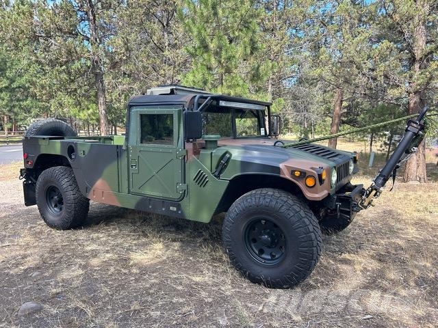 AM General M1097A2 Pik up kamioni