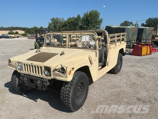 AM General M1097A2 Бортовые фургоны