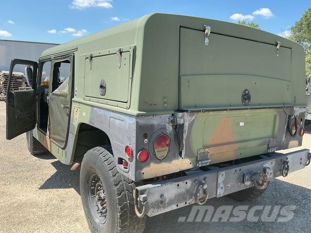 AM General M1097A2 Бортовые фургоны