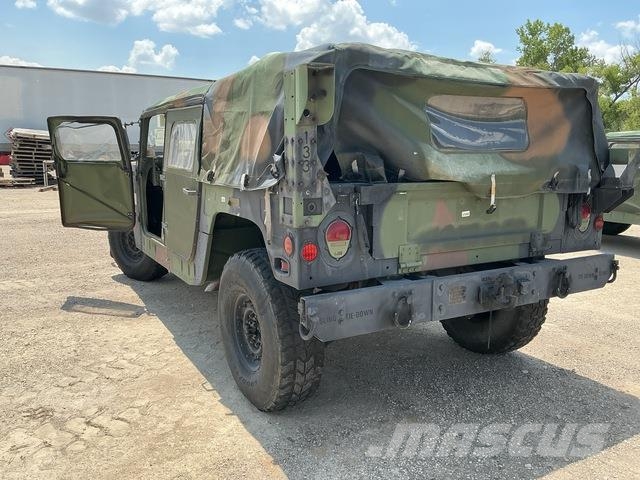 AM General M1097A2 Бортовые фургоны