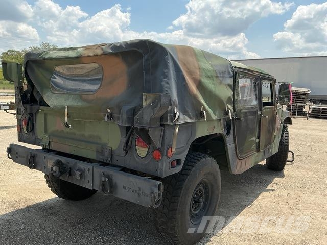 AM General M1097A2 Бортовые фургоны