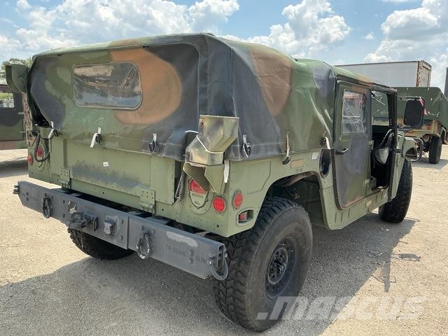 AM General M1097A2 Kis teherszállító/Platós kocsi