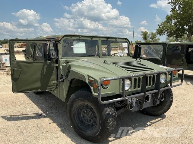 AM General M1097A2 Kis teherszállító/Platós kocsi