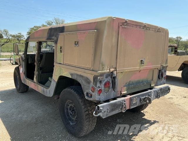 AM General M1097A2 Flakbilar/Pickuper