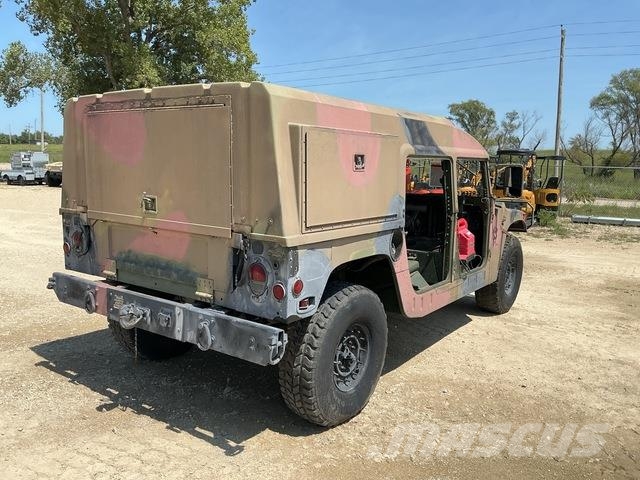 AM General M1097A2 Flakbilar/Pickuper