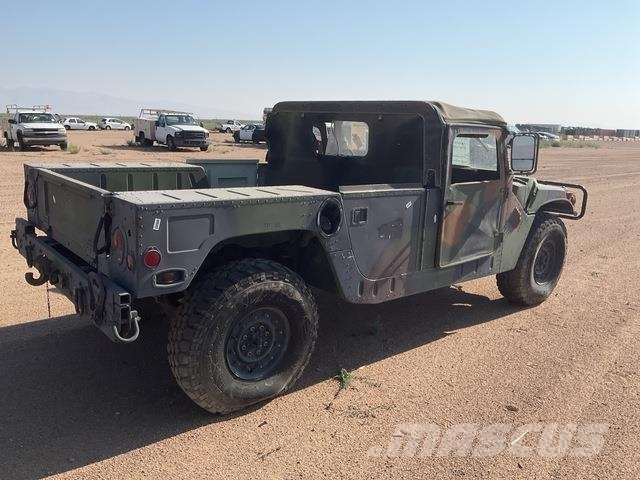 AM General M1097A2 Pick up/Dropside