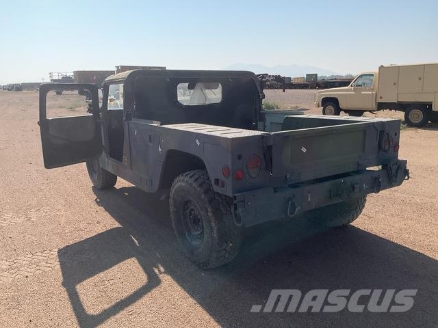 AM General M1097A2 Pick up/Dropside