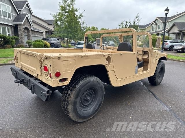AM General M1097A2 Furgonetas caja abierta