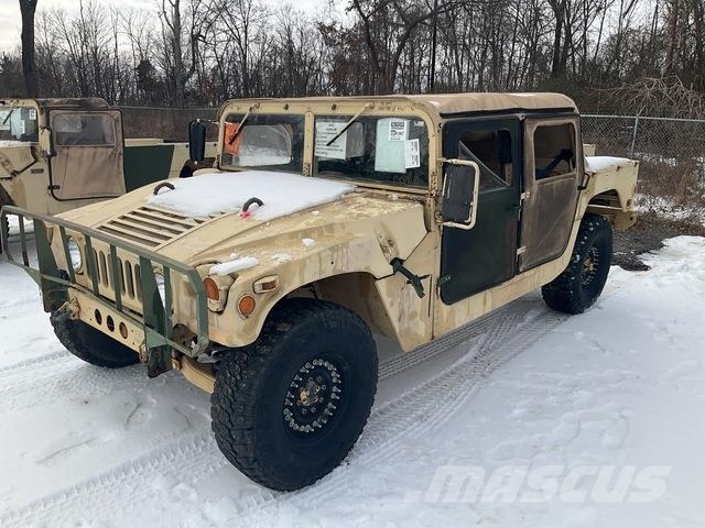 AM General M1097R1 Pikapai / Bortiniai sunkvežimiai