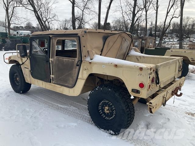 AM General M1097R1 Pikapai / Bortiniai sunkvežimiai
