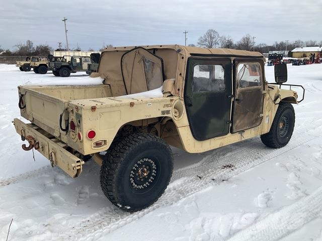 AM General M1097R1 Pikapai / Bortiniai sunkvežimiai