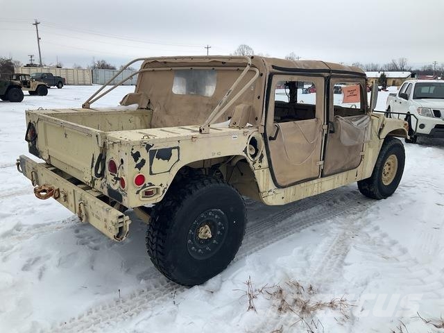 AM General M1097R1 Pikapai / Bortiniai sunkvežimiai