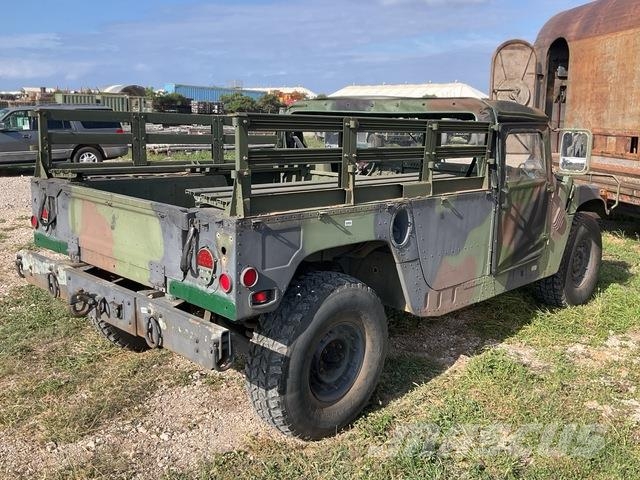 AM General M1097R1 Pickup/Sideaflæsning