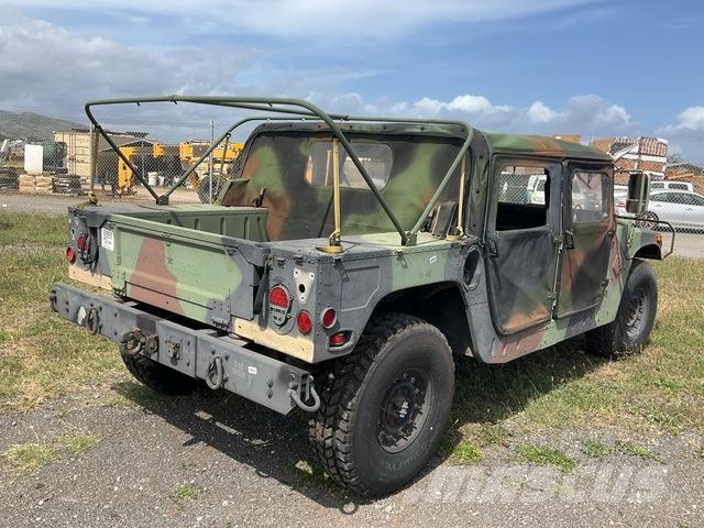 AM General M1097R1 Pikapai / Bortiniai sunkvežimiai