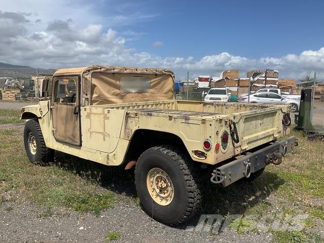 AM General M1097R1 Prekucniki