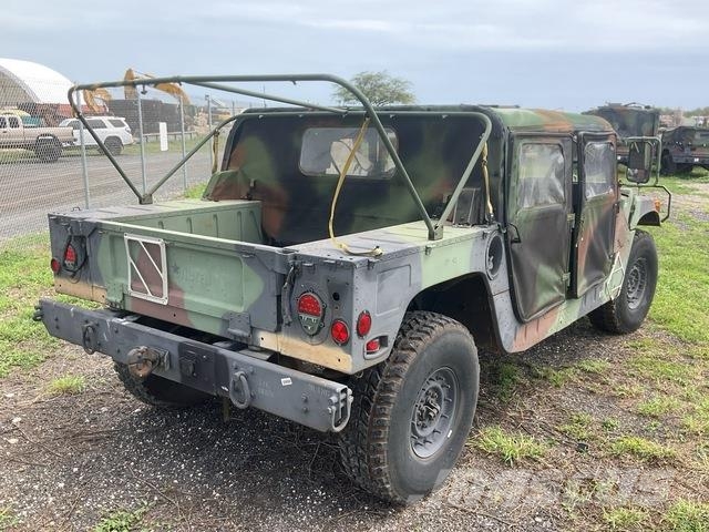 AM General M1097R1 Pickup/Pritschenwagen