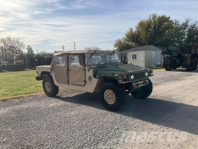 AM General M1097R1 Pikapai / Bortiniai sunkvežimiai