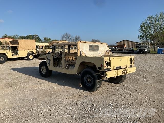 AM General M1097R1 Kis teherszállító/Platós kocsi