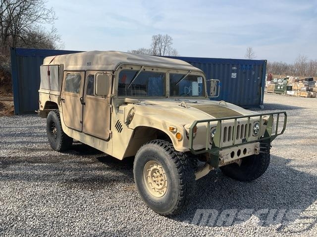 AM General M1097R1 Kis teherszállító/Platós kocsi