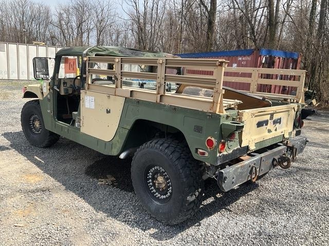 AM General M1097R1 Furgonetas caja abierta