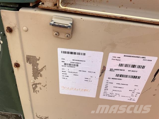 AM General M1097R1 Furgonetas caja abierta