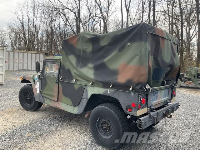AM General M1097R1 Pikapai / Bortiniai sunkvežimiai