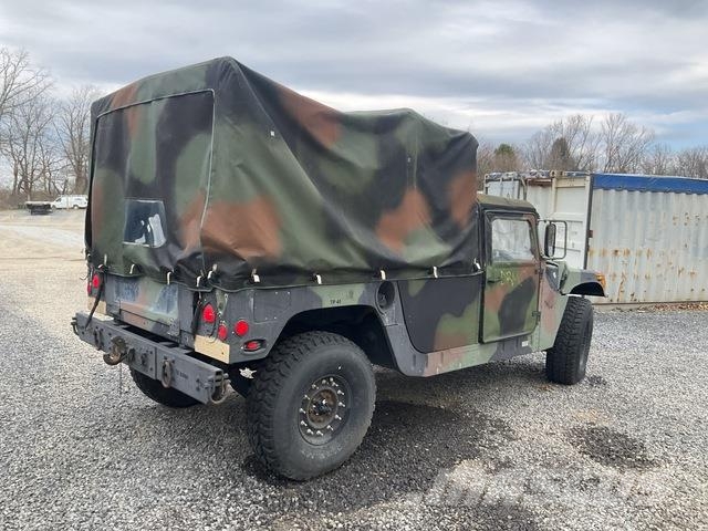 AM General M1097R1 Pikapai / Bortiniai sunkvežimiai