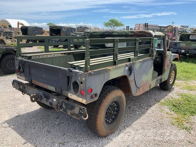 AM General M1097R1 Pickup/Sideaflæsning
