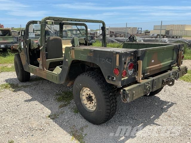 AM General M1097R1 Lava-autot