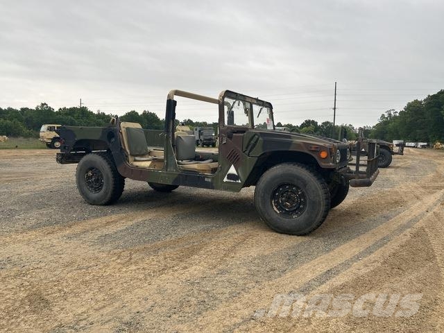 AM General M1097R1 Pikapai / Bortiniai sunkvežimiai