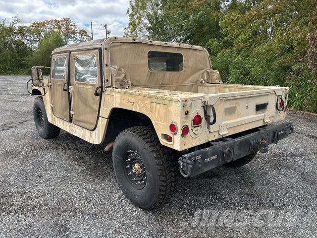 AM General M1097R1 Pikapai / Bortiniai sunkvežimiai