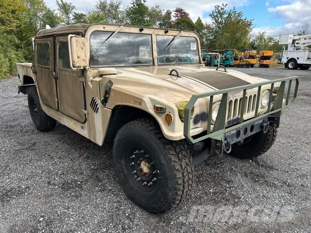AM General M1097R1 Pikapai / Bortiniai sunkvežimiai
