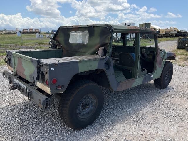 AM General M1097R1 Prekucniki