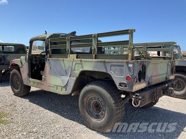 AM General M1097R1 Pick-upy / Pojazdy z otwieranymi burtami
