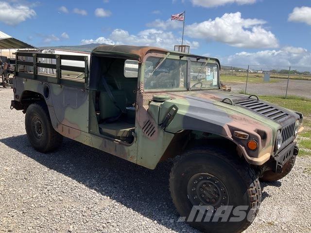 AM General M1097R1 Pick-upy / Pojazdy z otwieranymi burtami