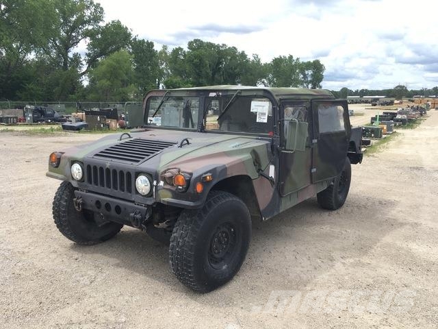 AM General M1097R1 Pikapai / Bortiniai sunkvežimiai