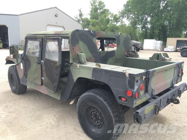 AM General M1097R1 Pikapai / Bortiniai sunkvežimiai