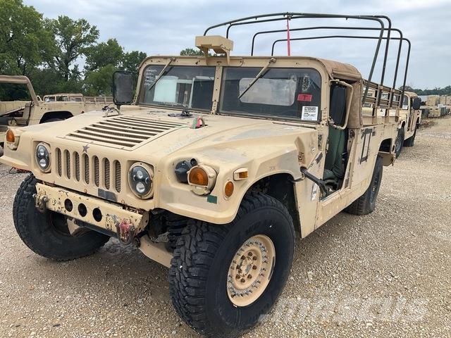 AM General M1097R1 Бортовые фургоны