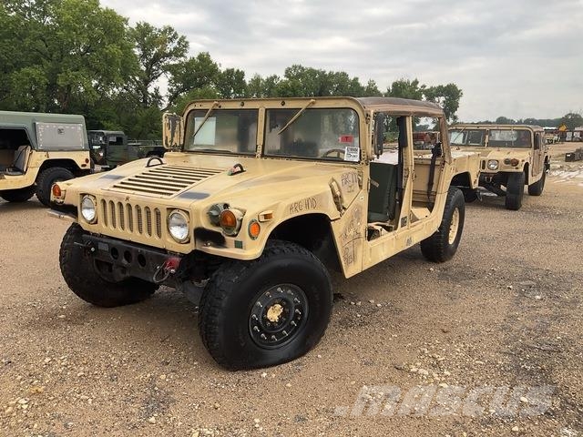 AM General M1097R1 Pikapai / Bortiniai sunkvežimiai