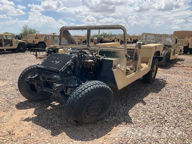 AM General M1097R1 Furgonetas caja abierta