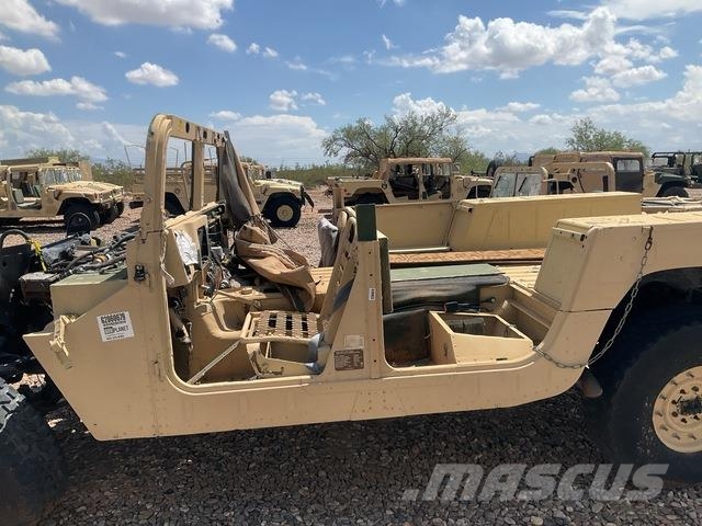 AM General M1097R1 Furgonetas caja abierta