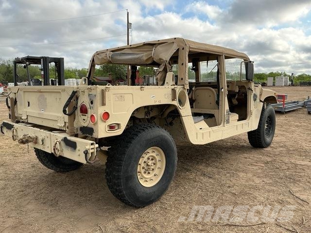 AM General M1097R1 Ldv/dropside
