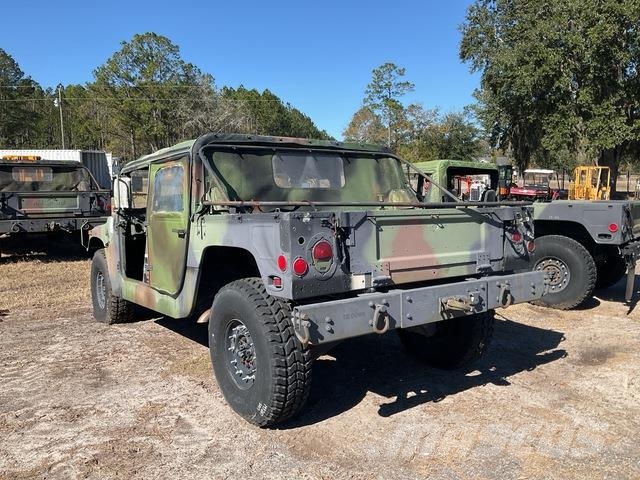 AM General M1097R1 Pickup/Pritschenwagen