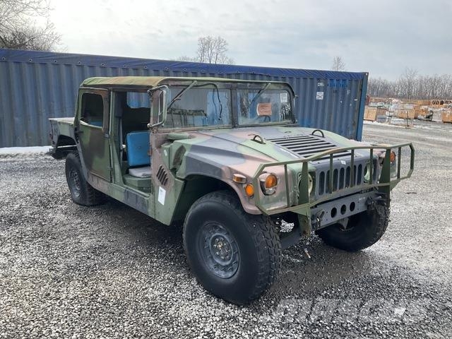 AM General M1097R1 Пикапи