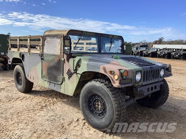 AM General M1097R1 Pick up/Dropside