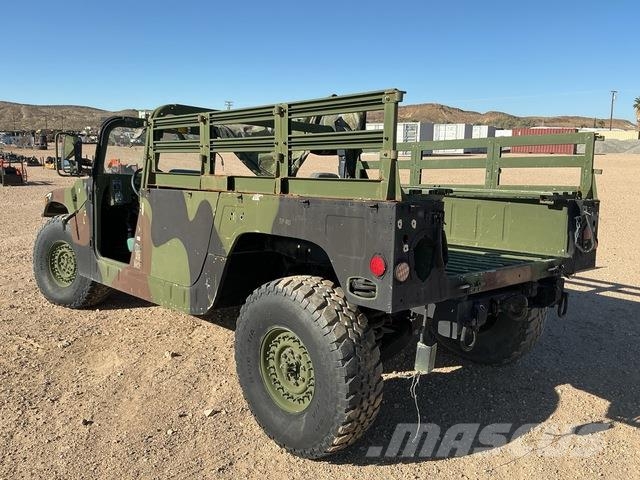 AM General M1123 Pick up/Dropside