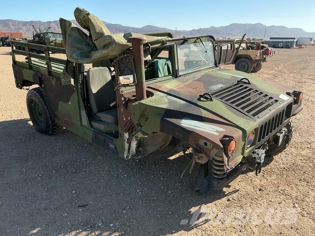 AM General M1123 Pick up/Dropside