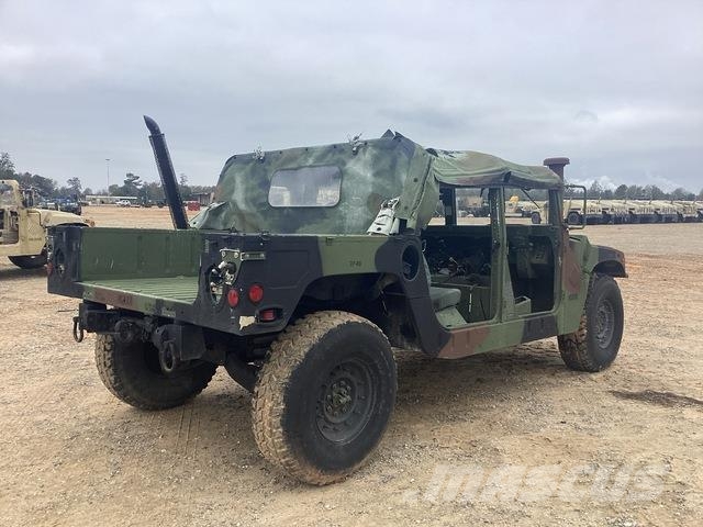 AM General M1123 ピックアップ/ドロップサイド