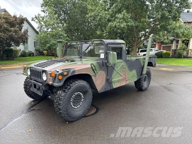 AM General M1123 Pick up/Dropside